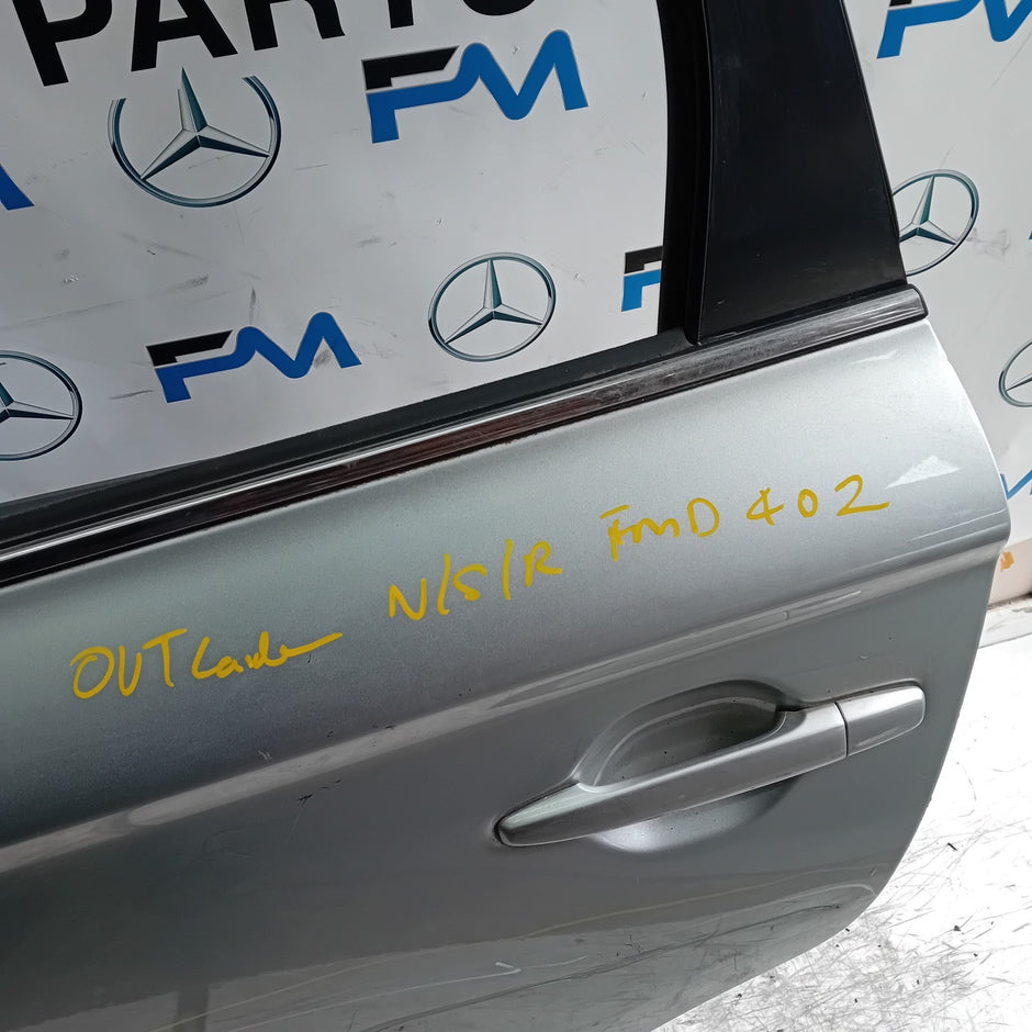 MITSUBISHI OUTLANDER MK3 PASSENGER REAR DOOR NSR BLACK 2013 FMD402