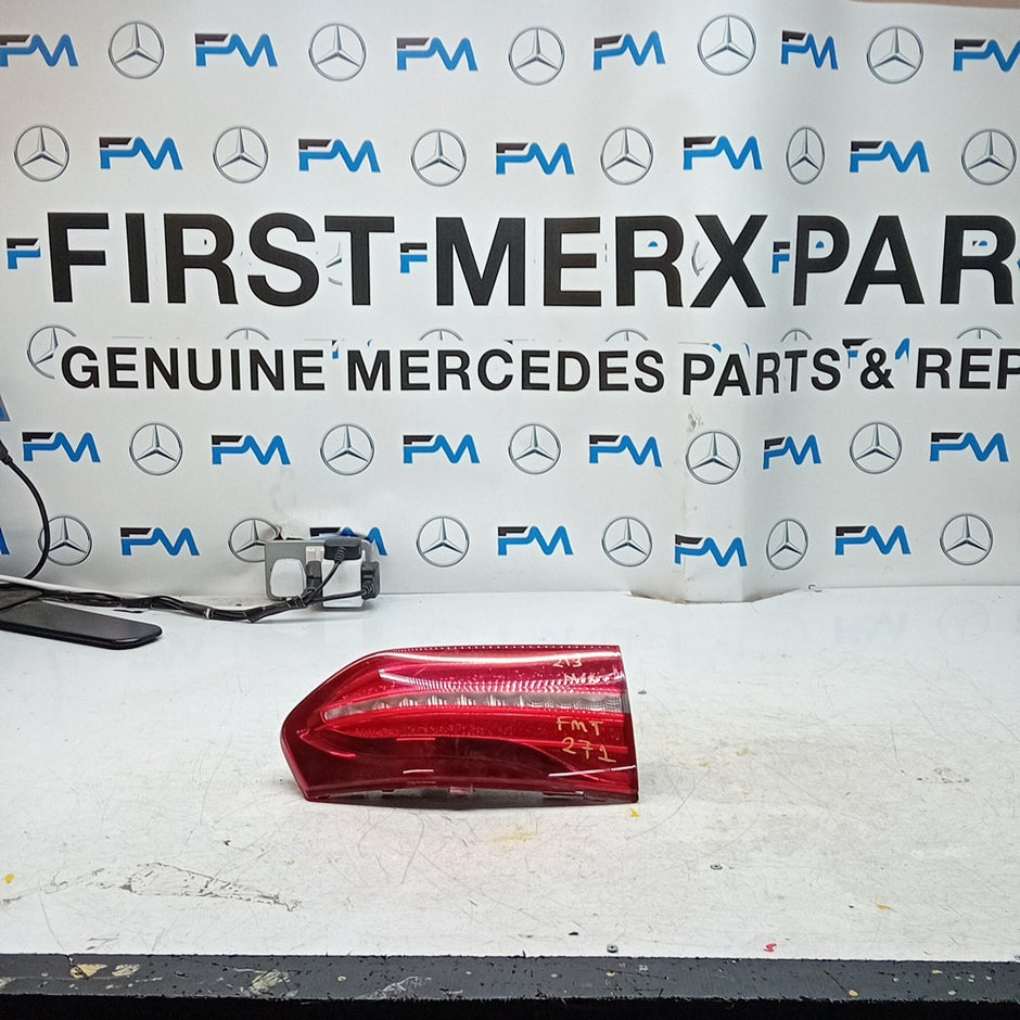MERCEDES BENZ  E-CLASS W213 PASSENGER LEFT NS REAR TAIL LIGHT  2016 FMT271