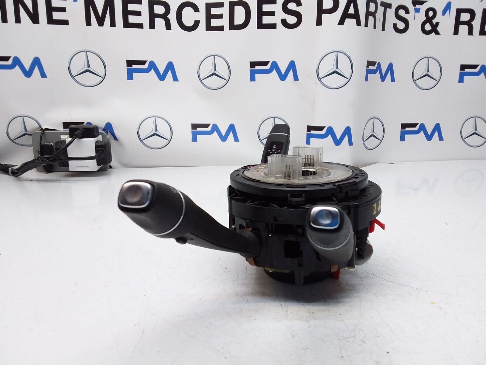 Mercedes  GLE W166 INDICATOR/WIPER GEAR SELECT + SQUIB  2017 FM00546