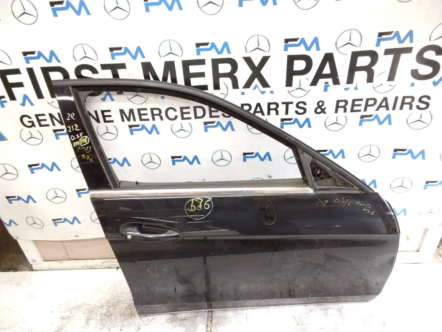 MERCEDES E-CLS W212  DRIVER FRONT DOOR OSF BLACK 2009-16 COMPLETE FMD586