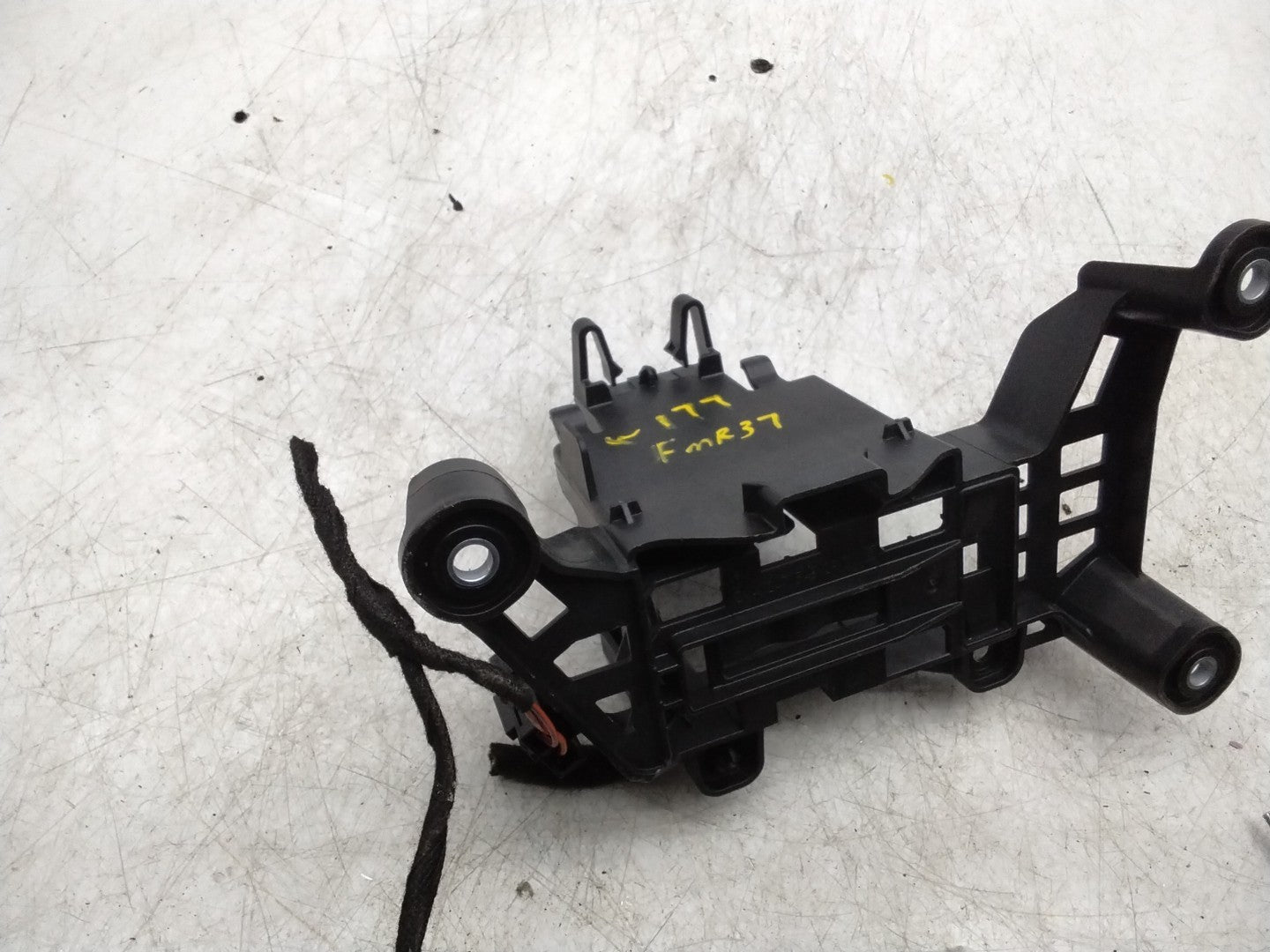 MERCEDES MERCEDES A-CLASS W177 UNDER BODY BRACKET A2475452901 FMR37