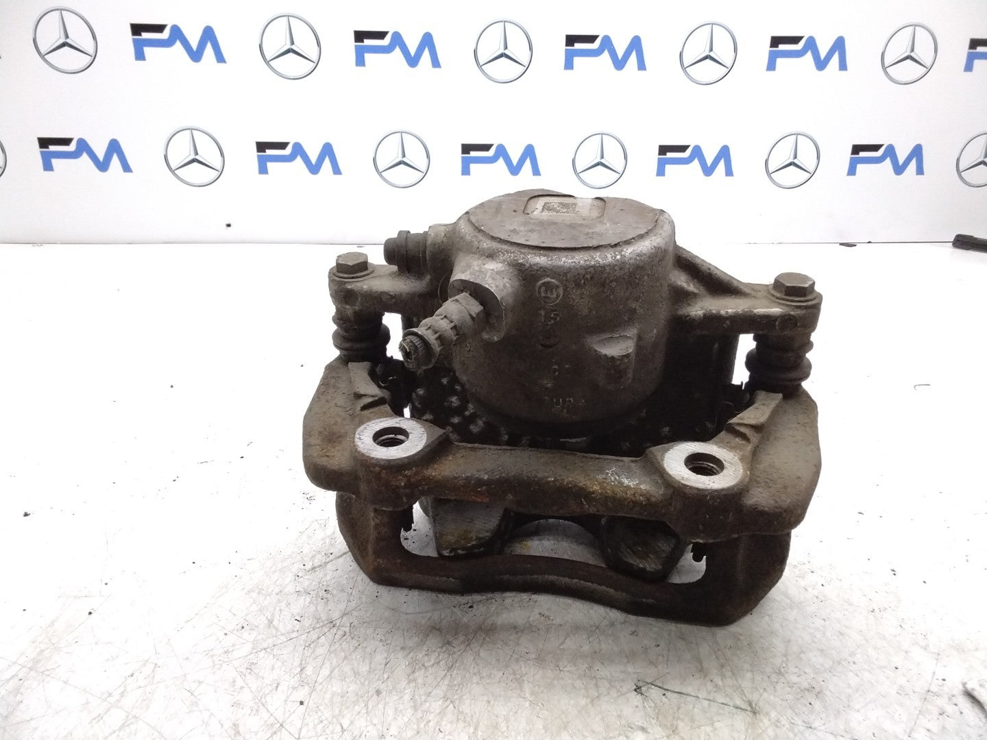 MERCEDES  C-CLASS W205 BRAKE CALIPER FRONT RIGHT PASSENGER SIDE  FMR145