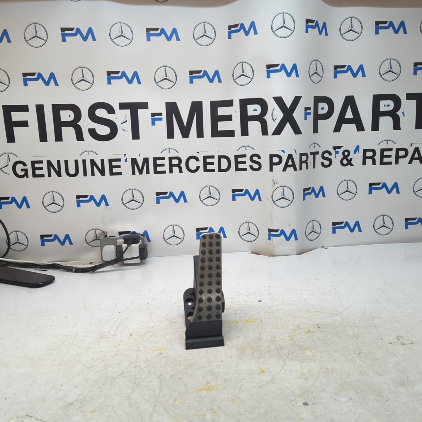 MERCEDES S CLASS W222 ACCELERATOR THROTLE PEDAL A2223001100 FM001425