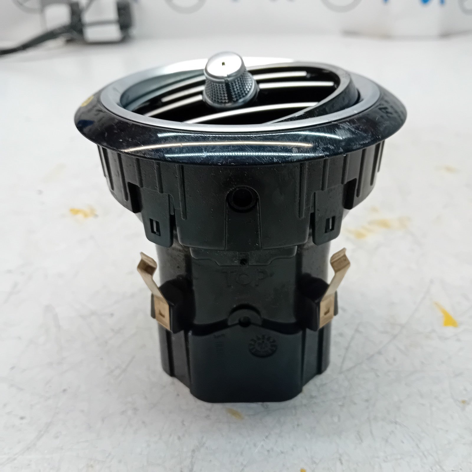 MERCEDES BENZ E-CLASS W213 DASHBOARD AIR VENT 2016-20 A2138308000 FM001187