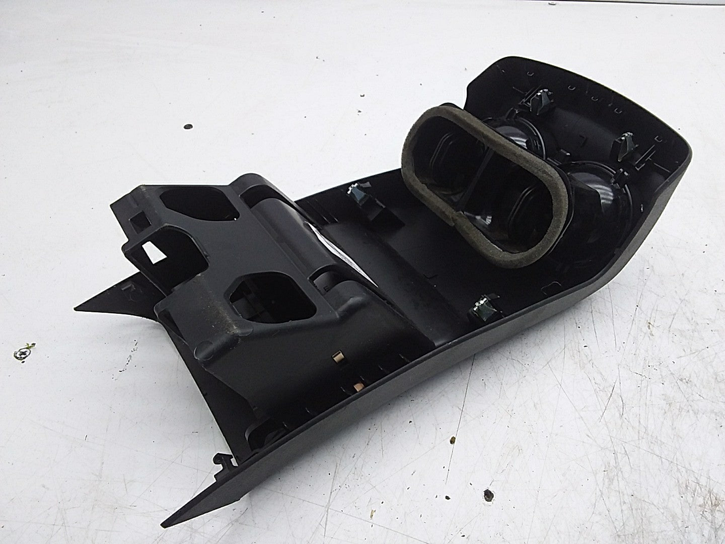 MERCEDES BENZ  A-CLASS W177 REAR CENTRE AIR VENTS  A1778309200 FMR215