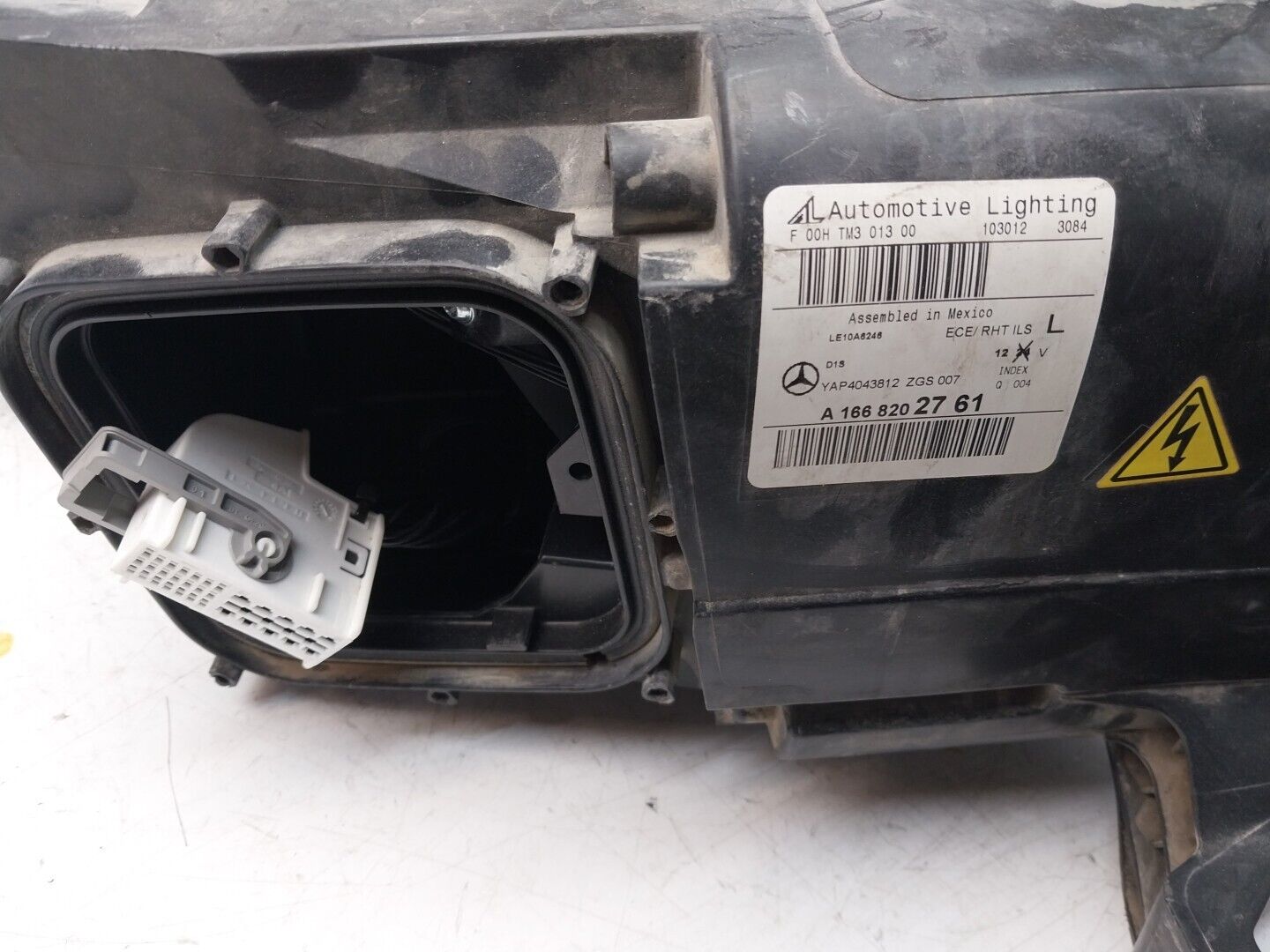 GENUINE USED MERCEDES GL  Passengers Left Front Headlight A1668202761 FMH0067