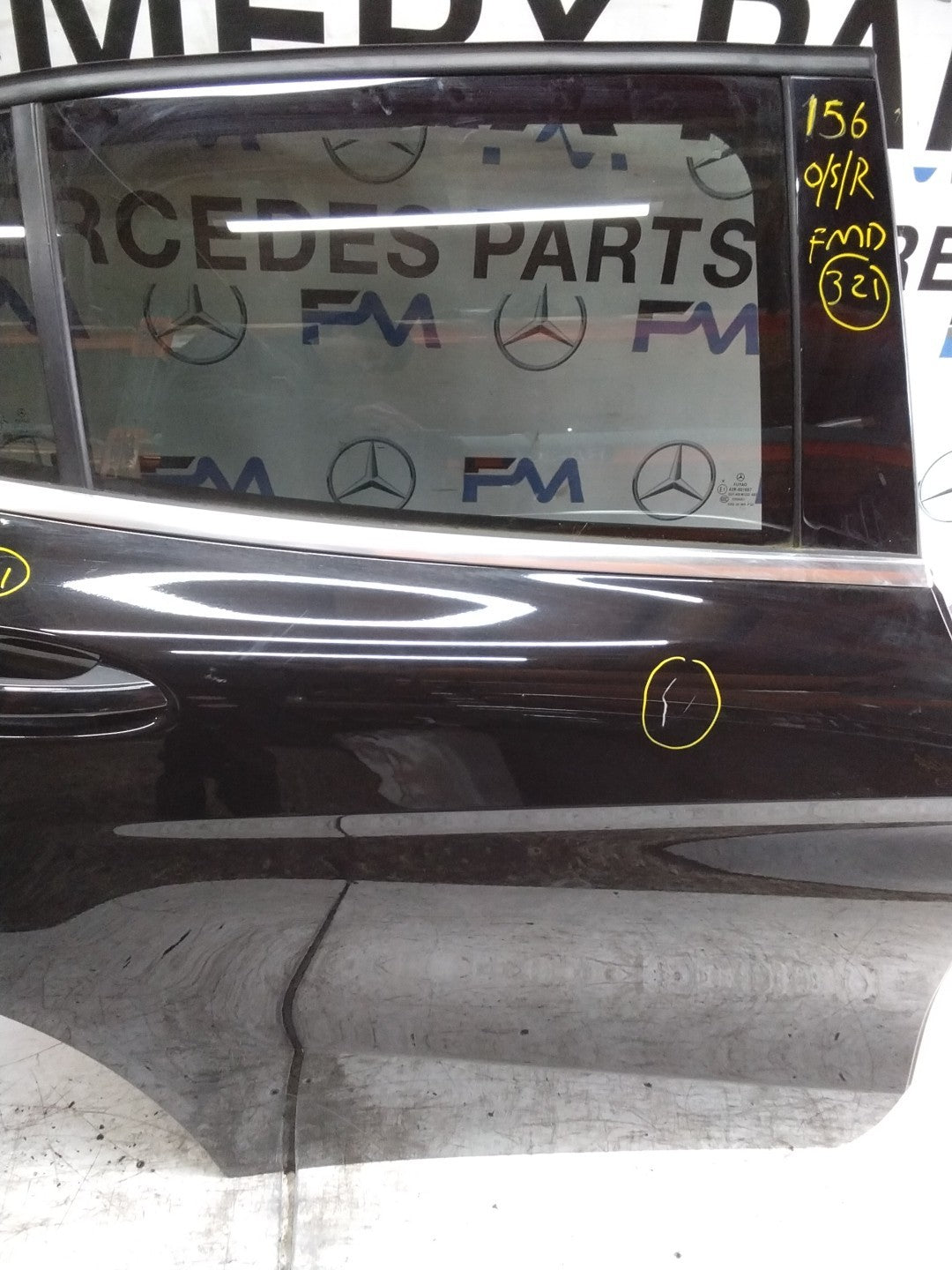 MERCEDES BENZ GLA X156 DRIVER REAR DOOR OSR BLACK 2014-19 COMPLETE FMD321