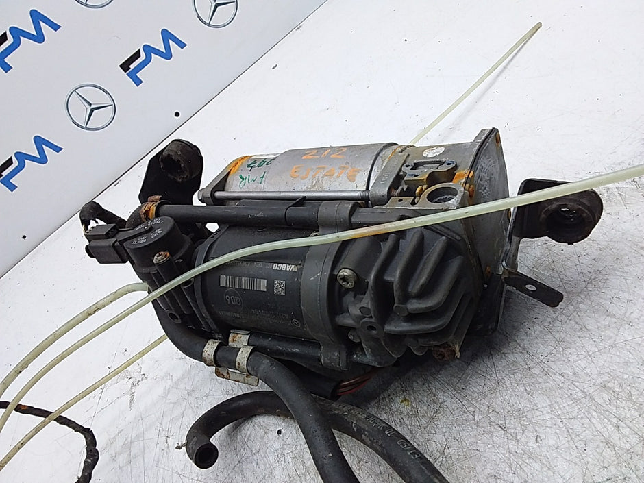 MERCEDES E-CLS W212 AIR SUSPENSION COMPRESSOR PUMP A2123200404 FMR297