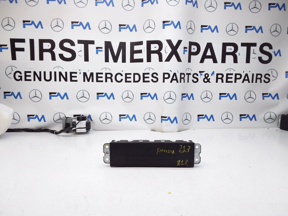 2016 MERCEDES BENZ A-CLASS W213 DRIVER SIDE KNEE AIRBAG A2138600302 FM00328