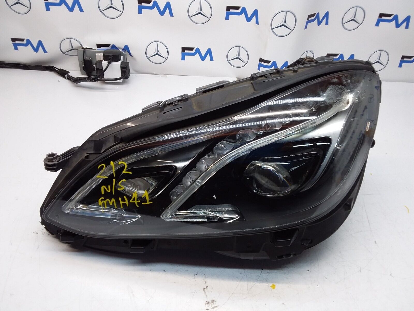 2014 MERCEDES E-CLASS W212 N/S Passenger Side Front Headlight A2129063103 FMH41