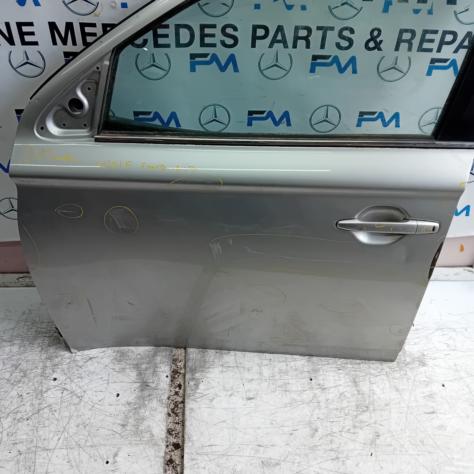 MITSUBISHI OUTLANDER MK3 PASSENGER SIDE FRONT DOOR NSF 2013 SILVER FMD417