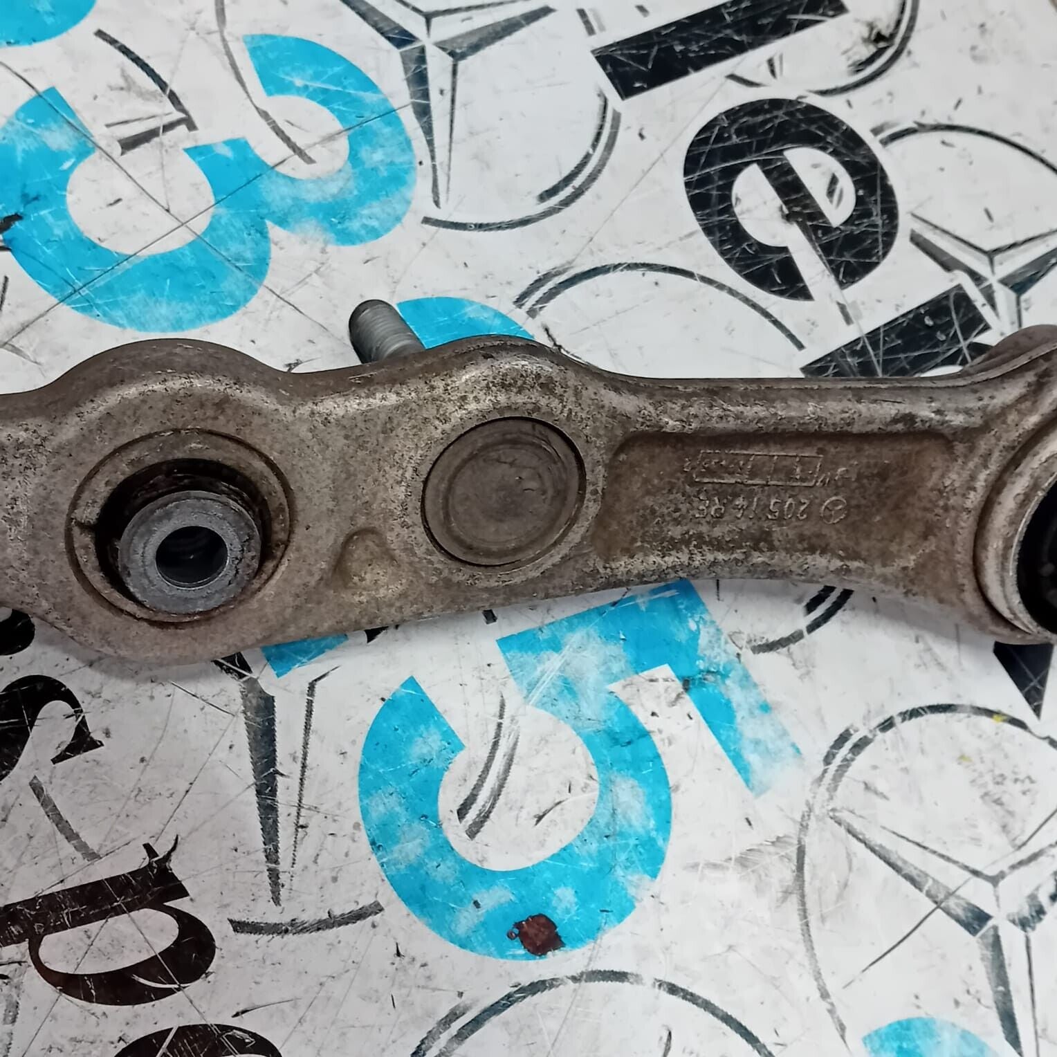 MERCEDES BENZ C-CLASS W205  DRIVER SIDE FRONT LOWER CONTROL ARM  205 14 RE