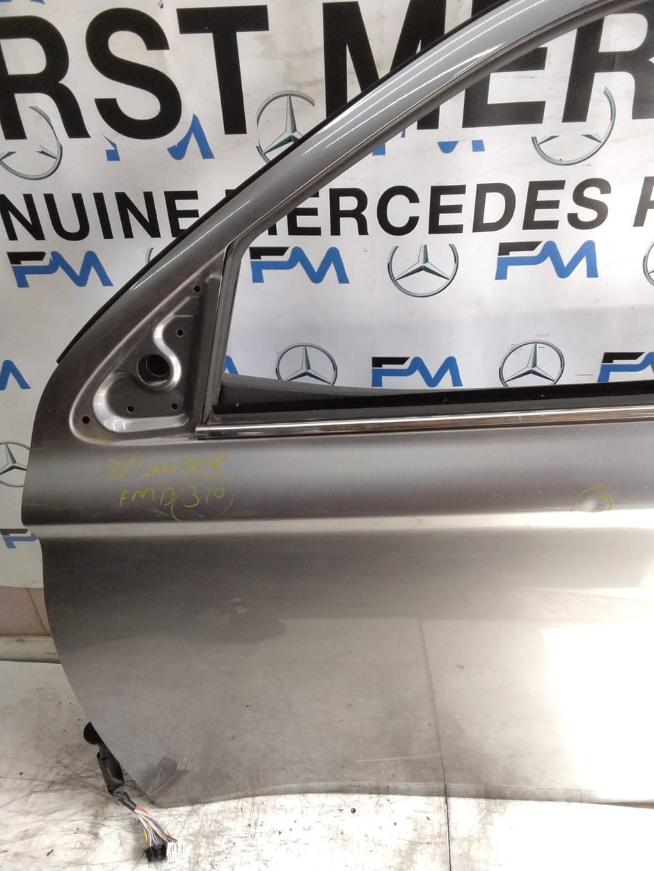 MITSUBISHI OUTLANDER MK3 PASSENGER FRONT DOOR NSF GREY ON COMPLETE FMD310