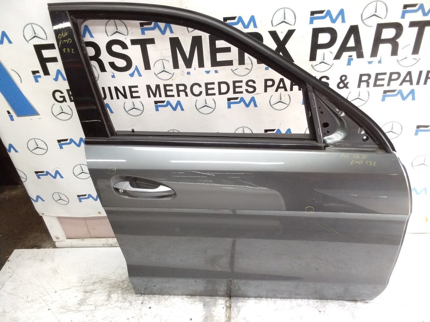 MERCEDES M-CLS W166  DRIVER REAR DOOR OSF GREY 2011-15 COMPLETE FMD582