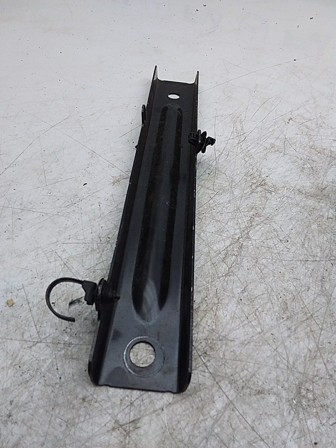 MERCEDES BENZ  C-CLASS W206 FRONT LEFT CROSSBAR A2066280300 FMR208