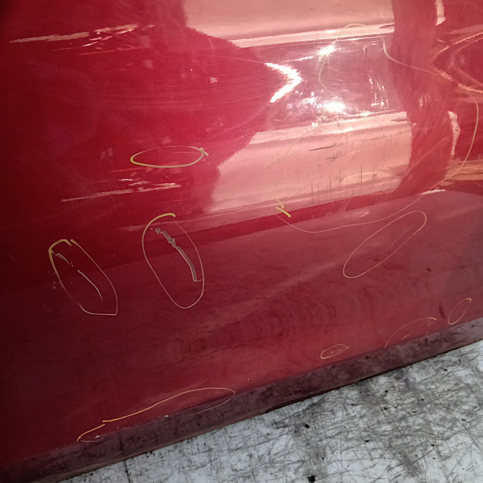 MERCEDES C-CLASS W205 DRIVER FRONT DOOR OSF 2014 RED  FMD508