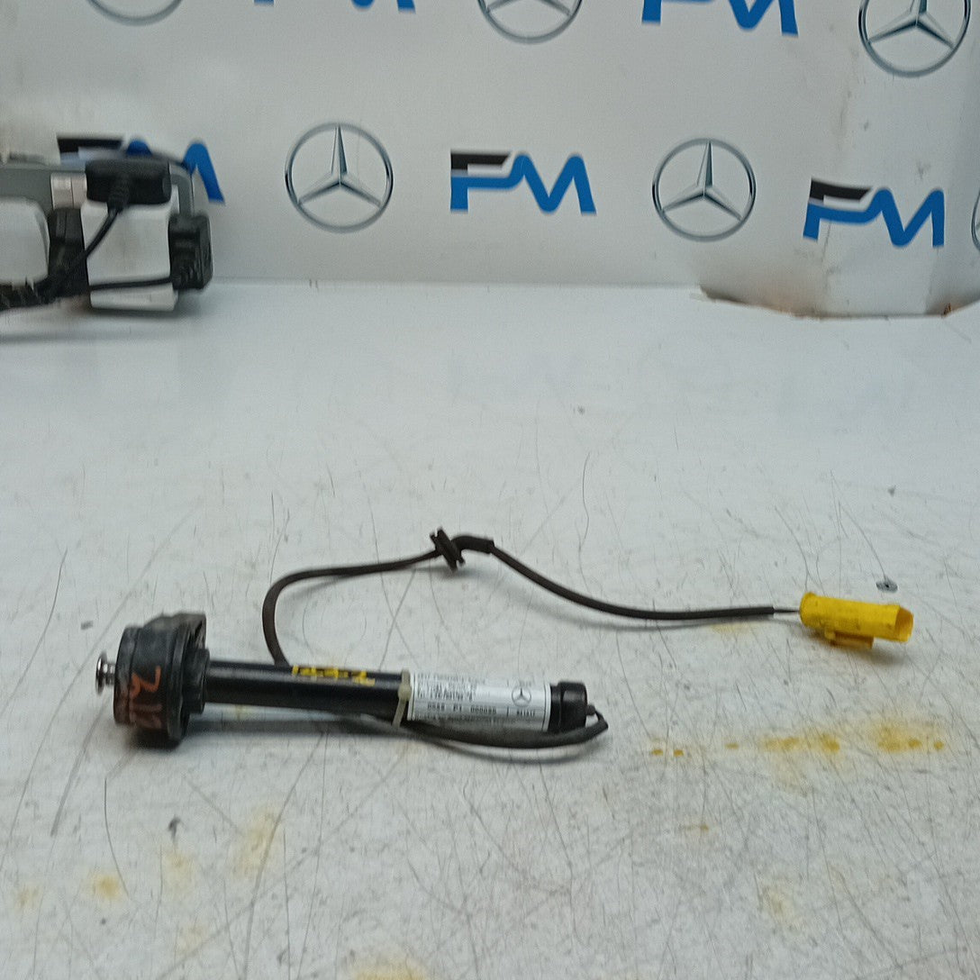 MERCEDES E CLASS W213 BONNET PEDESTRIAN ACTUATOR A2139062201 2017 FM001442