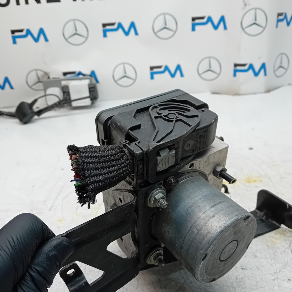 MERCEDES BENZ A-CLASS W177 ABS PUMP CONTROL MODULE UNIT A1779002403 FM001464