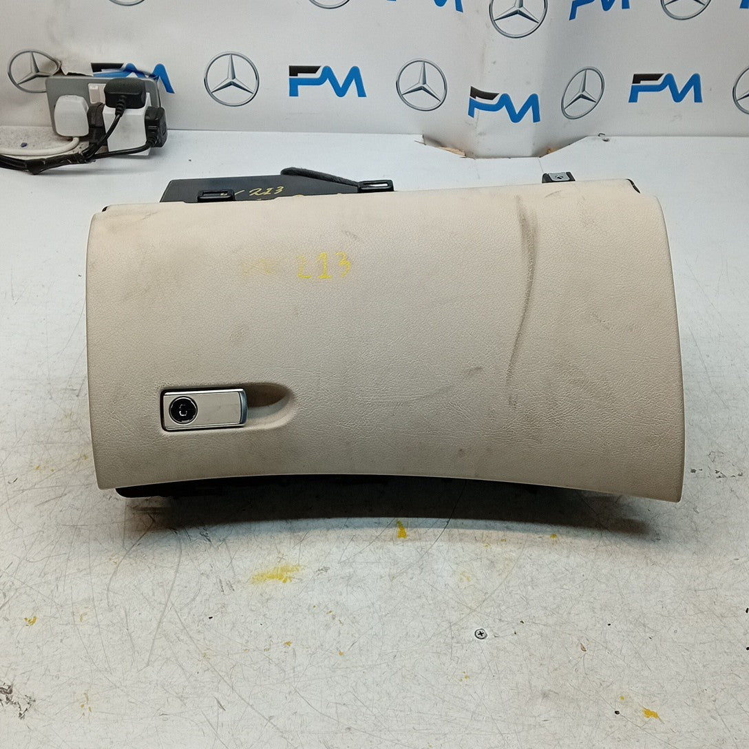 MERCEDES E-CLASS W213 DASHBOARD GLOVEBOX 2016 ON A2136800391 FM001301