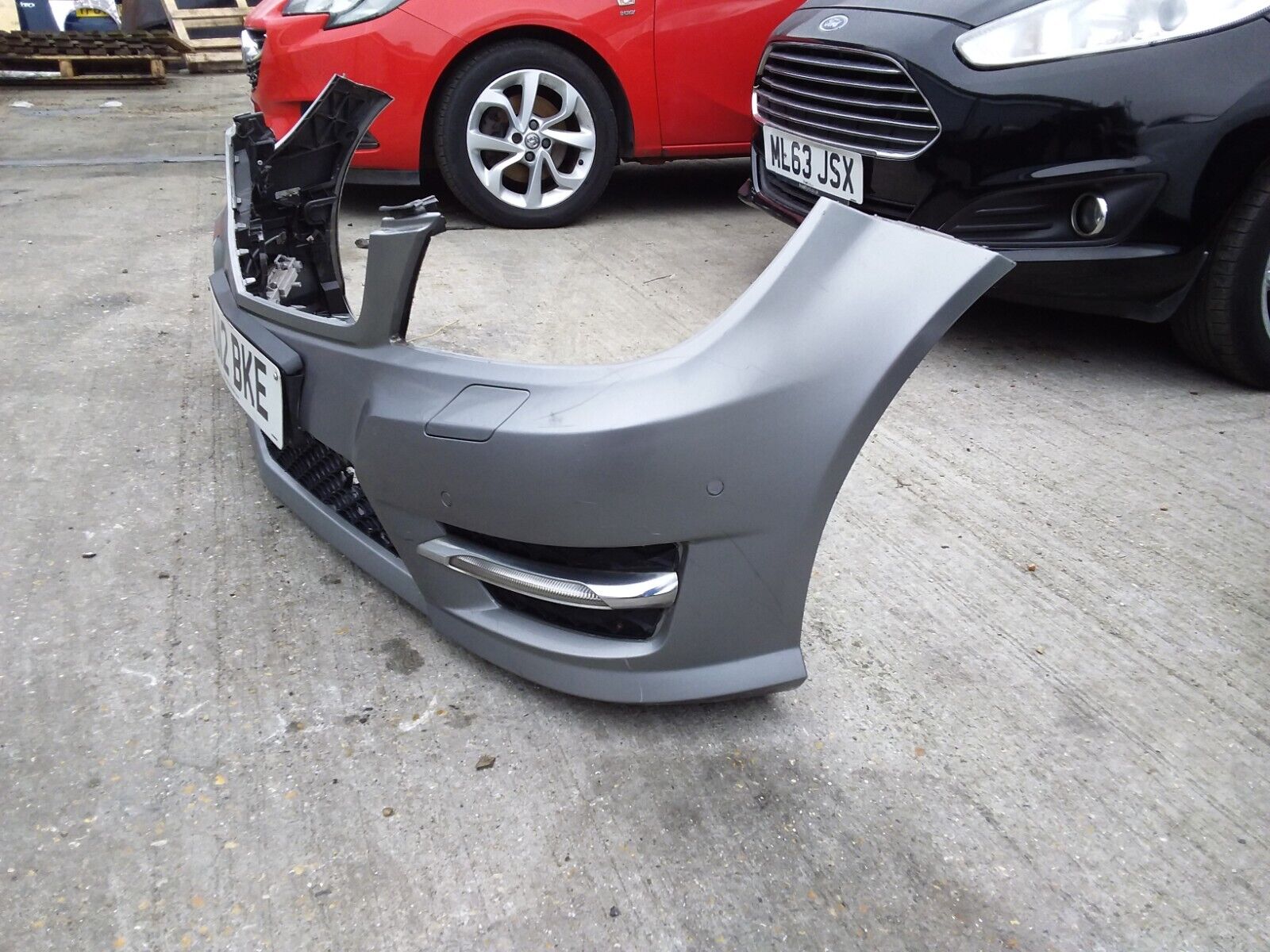 MERCEDES C CLASS AMG FRONT BUMPER IN SILVER FACELIFT W204 2010 - 2012