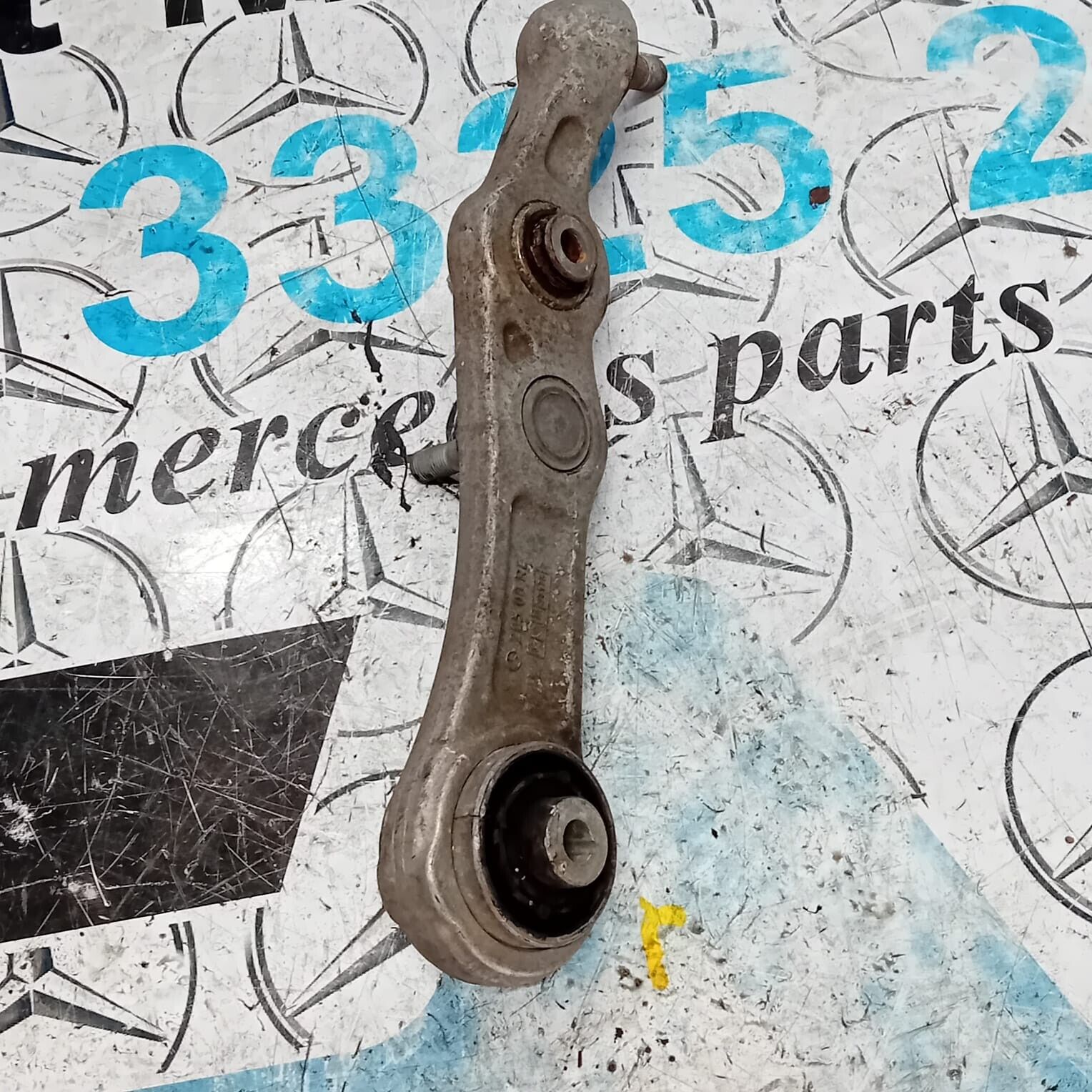 MERCEDES BENZ C-CLASS W205  DRIVER SIDE FRONT LOWER CONTROL ARM 205 08 RE