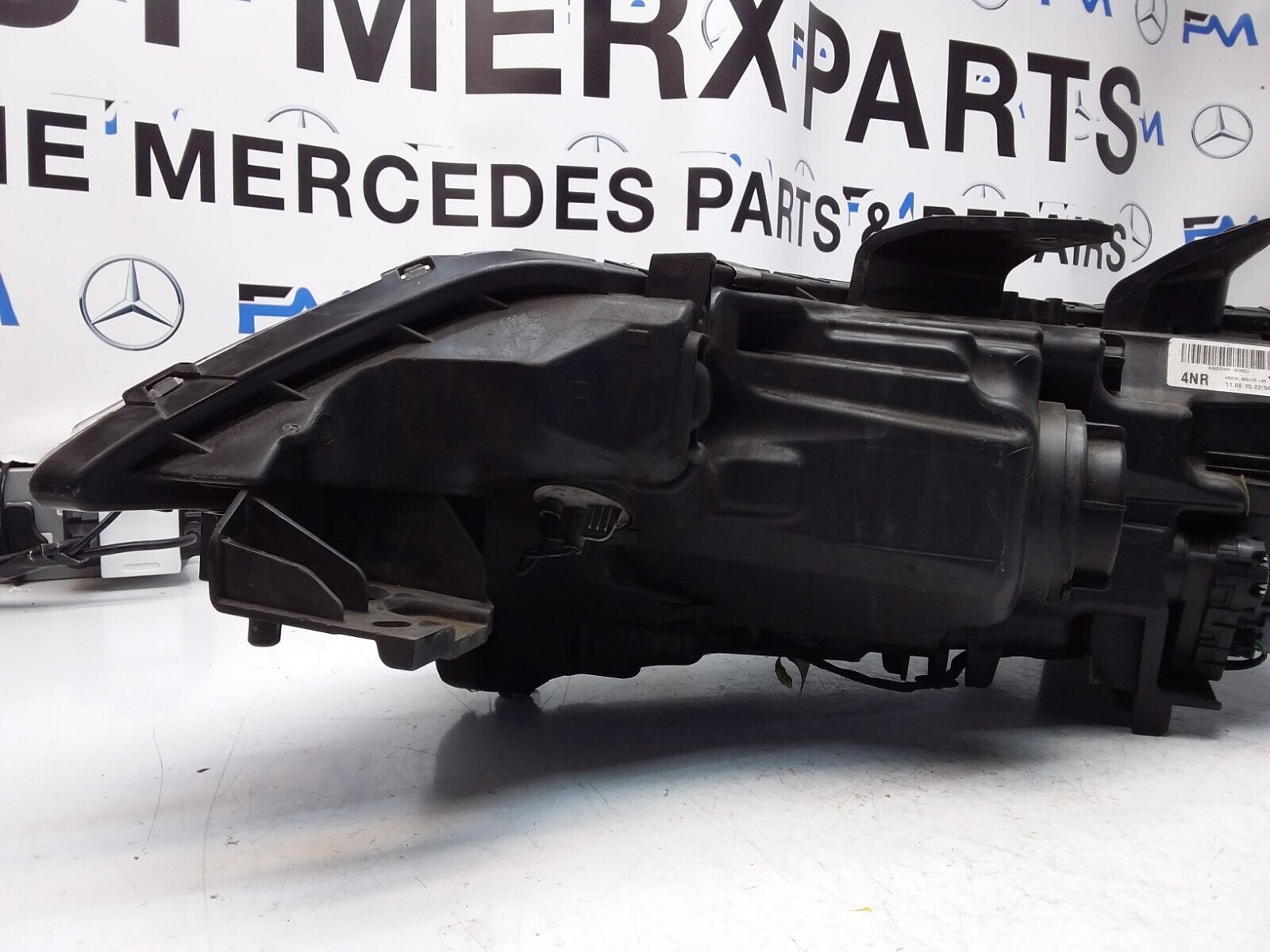 MITSUBISHI OUTLANDER MK3 2015 HEADLIGHT DRIVER SIDE RIGHT R0094N 090U FMH73