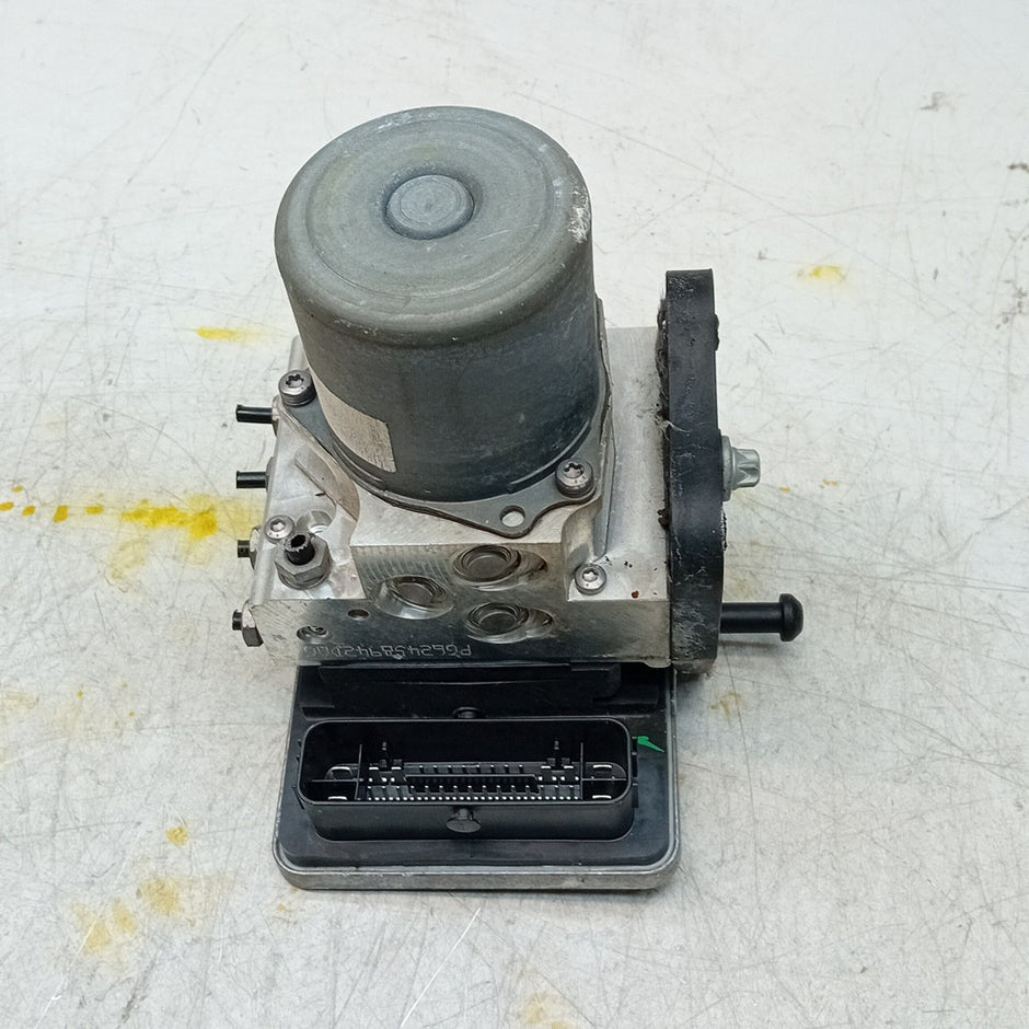 MERCEDES BENZ E-CLASS W213 ABS PUMP MODULE CONTROL UNIT A2134311001 FM001302