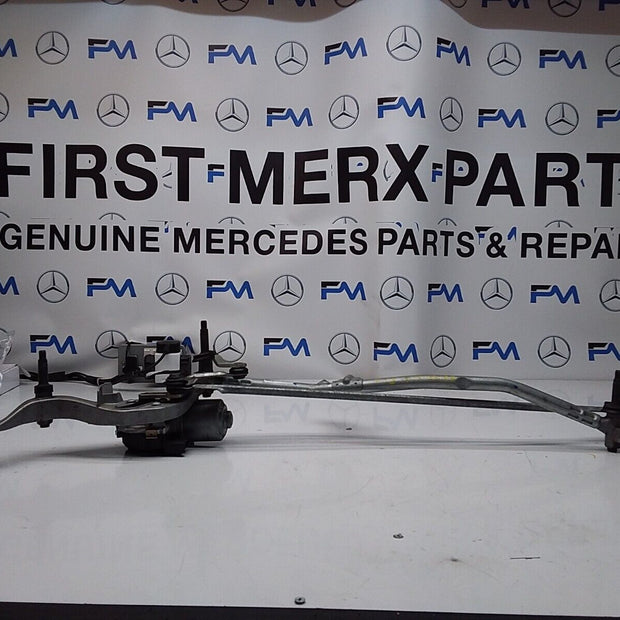 MERCEDES E-CLASS 2019 W213 A2138207402 FRONT WIPER MOTOR  FM00178