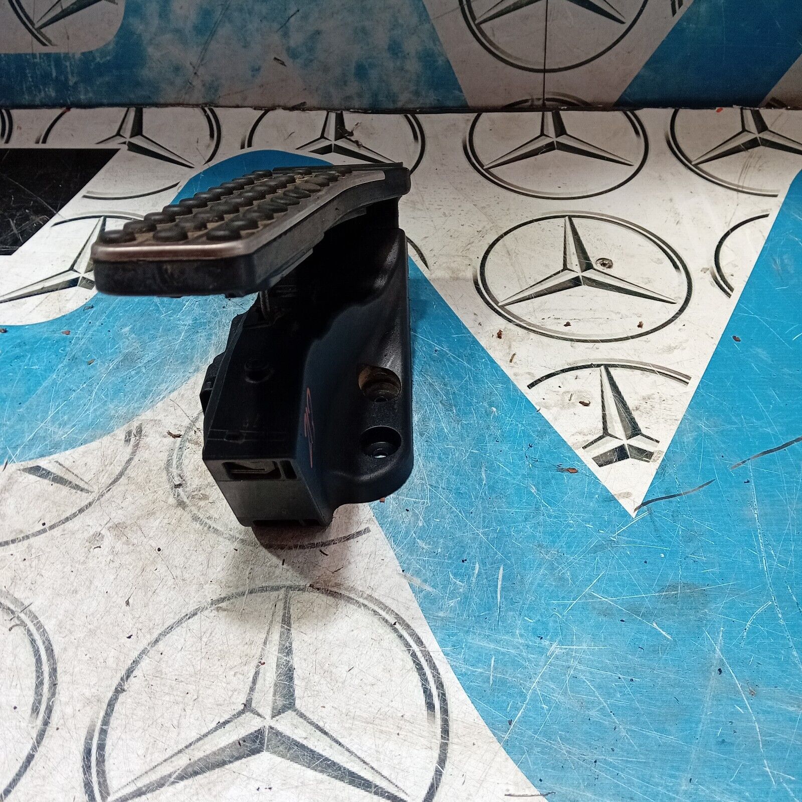 Mercedes-Benz E W213 2018 Diesel accelerator throttle pedal A20530000104