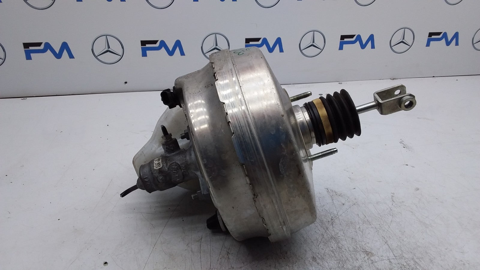 MERCEDES BENZ E-CLASS W213 BRAKE SERVO WITH CYLINDER A2134300130 FMR435