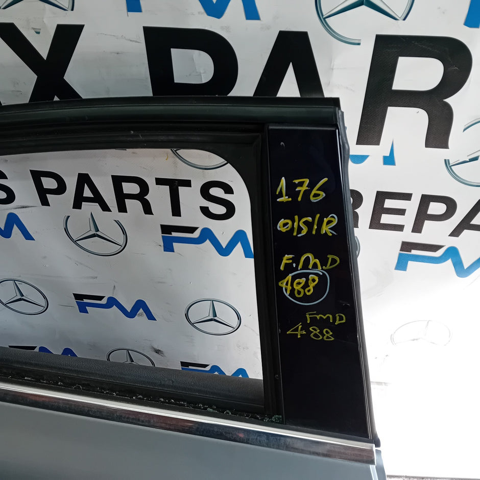 MERCEDES BENZ  A-CLASS W176 DRIVER REAR DOOR OSR 2012 SILVER COMPLETE FMD488