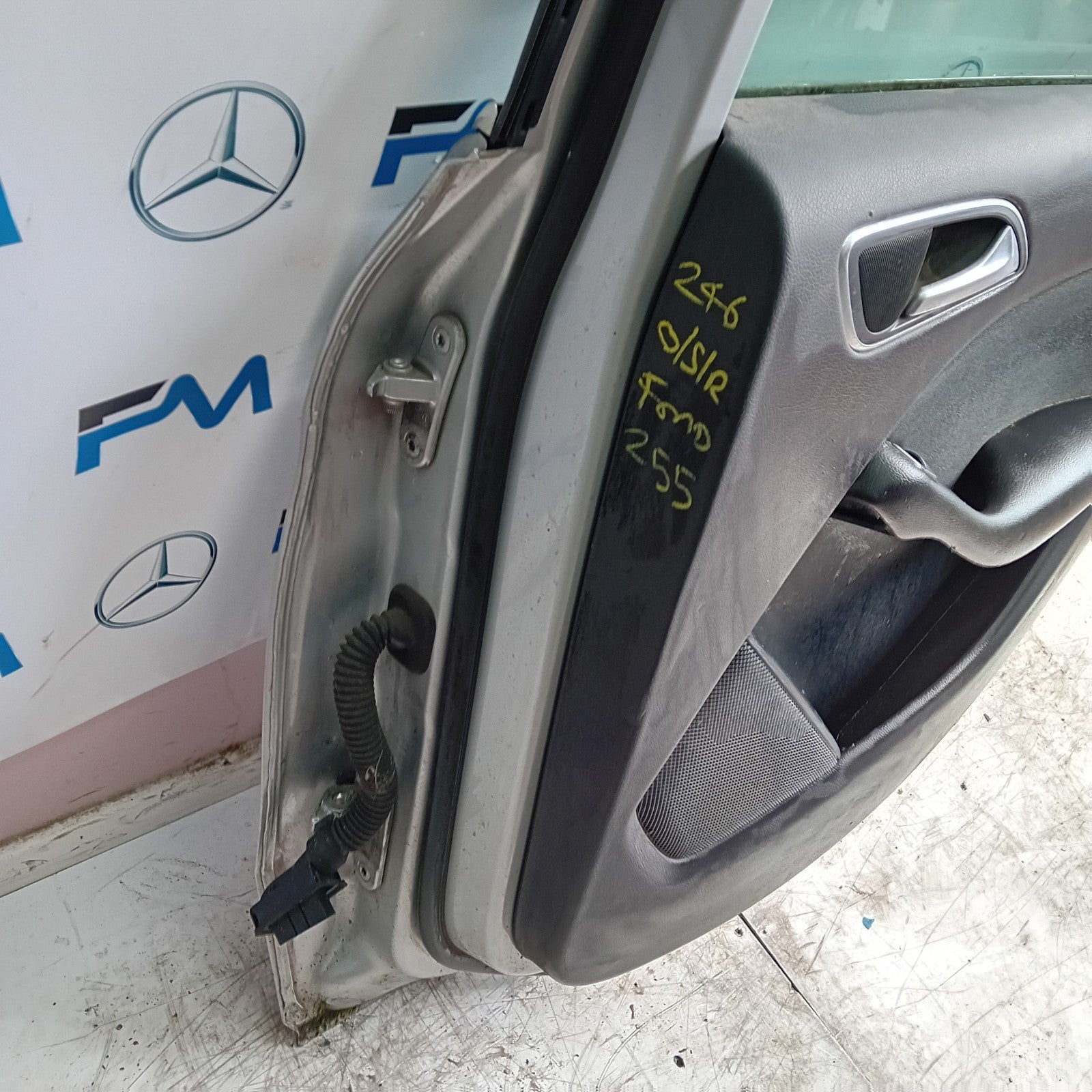MERCEDES B-CLASS W246 DRIVER REAE DOOR OSR SILVER 2012-19 COMPLETE FMD255