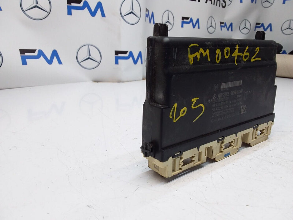 MERCEDES C-CLASS W205 FRONT RIGHT SEAT CONTROL MODULE A2059005122 FM00462
