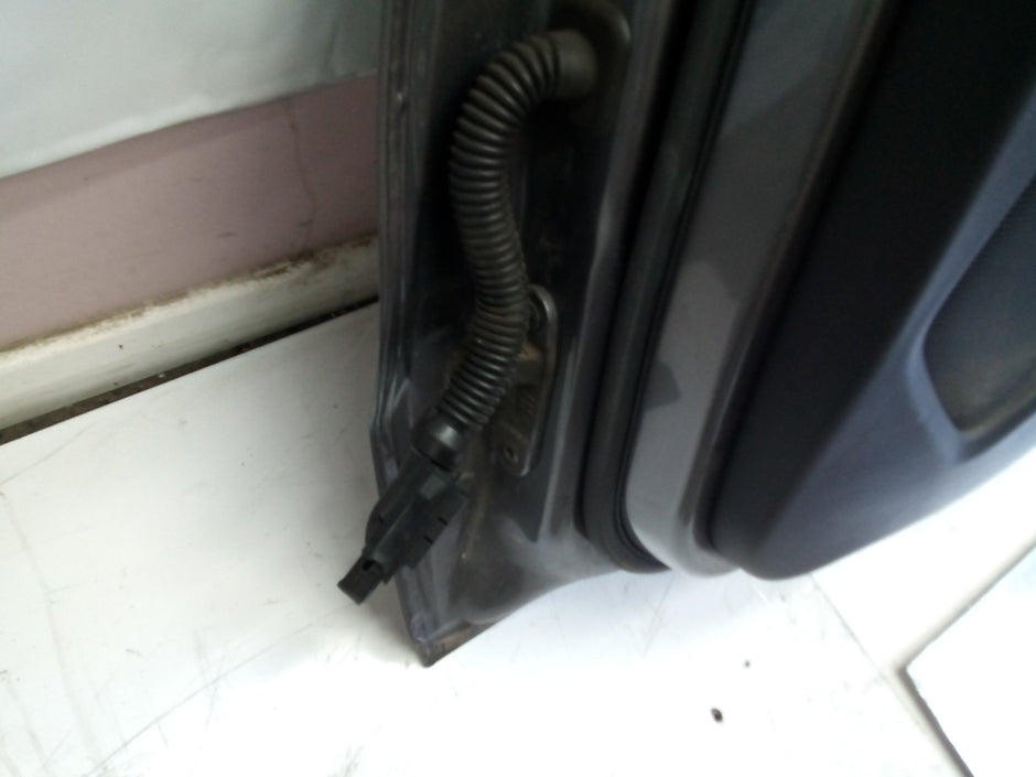 MERCEDES BENZ A CLASS W176 DRIVER SIDE REAR DOOR ( OFF SIDE REAR ) FMD20