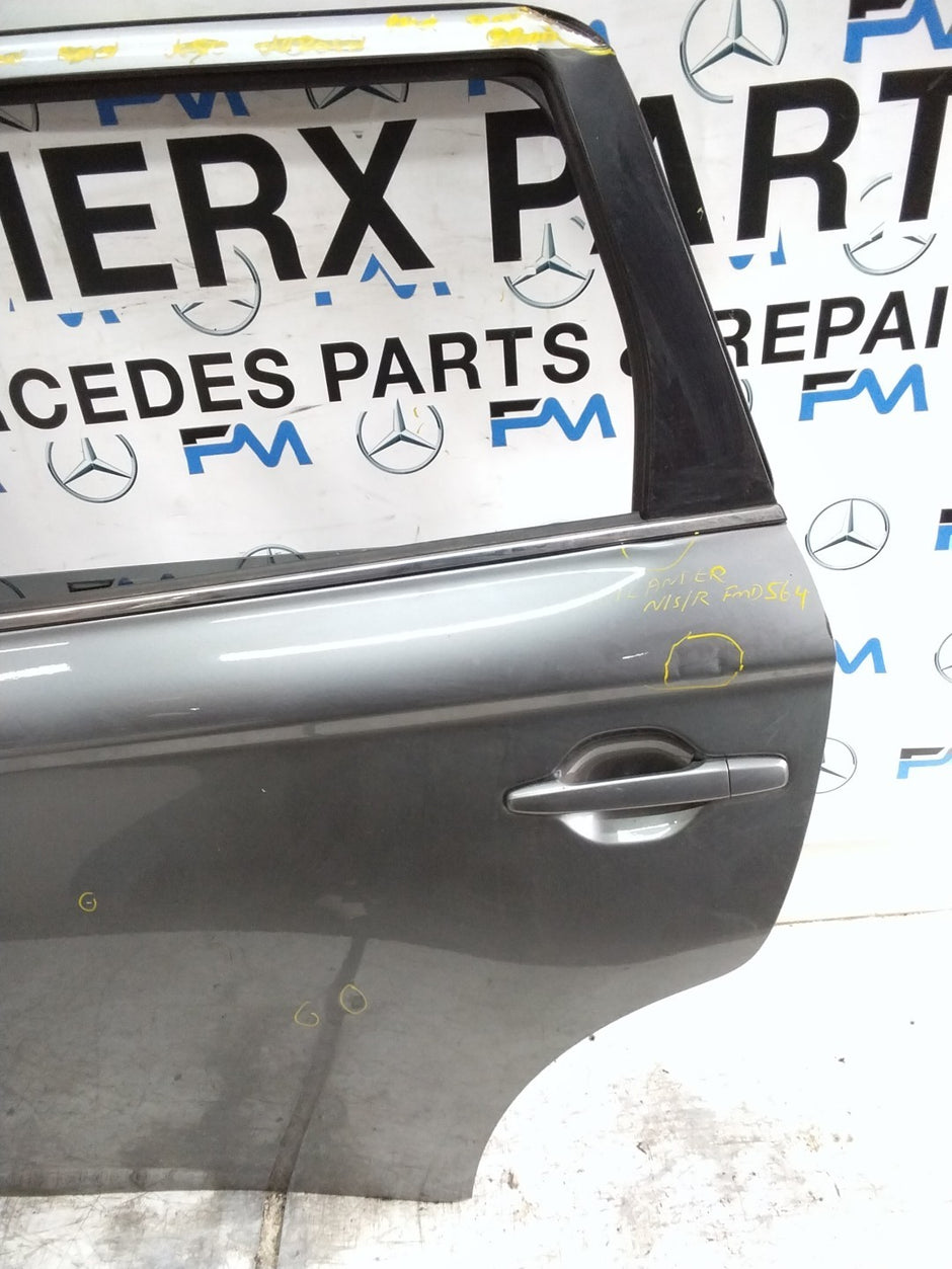 MITSUBISHI OUTLANDER PASSENGER REAR DOOR NSR GREY  FMD564