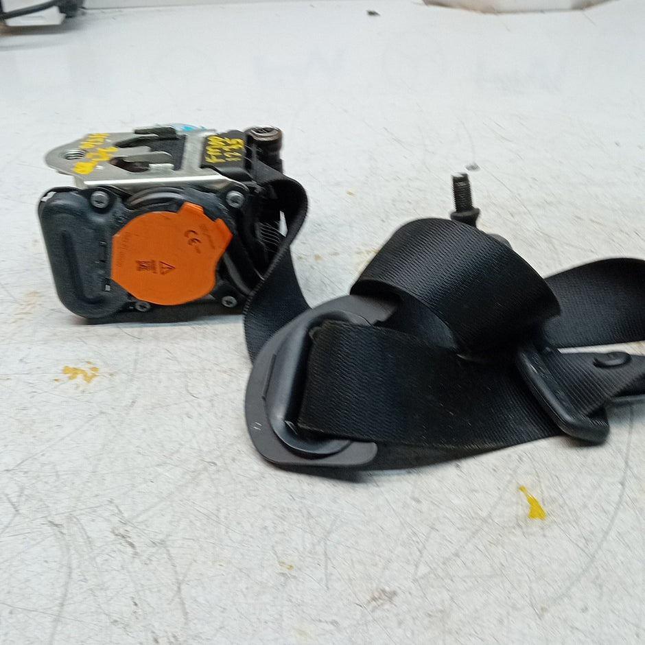 MERCEDES BENZ A-CLASS W176 SEAT BELT REAR DRIVER A1768602285 BLACK 2016 FM001235