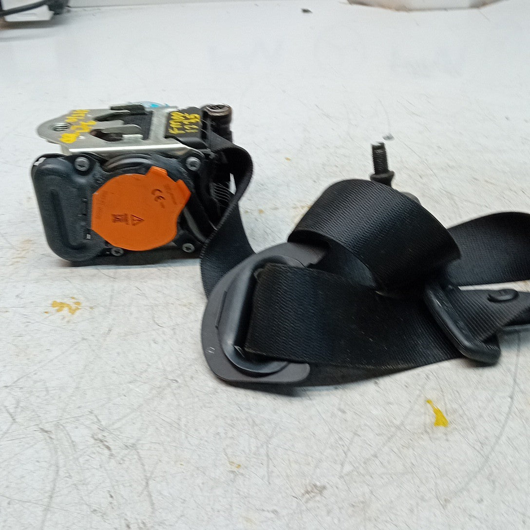 MERCEDES BENZ A-CLASS W176 SEAT BELT REAR DRIVER A1768602285 BLACK 2016 FM001235