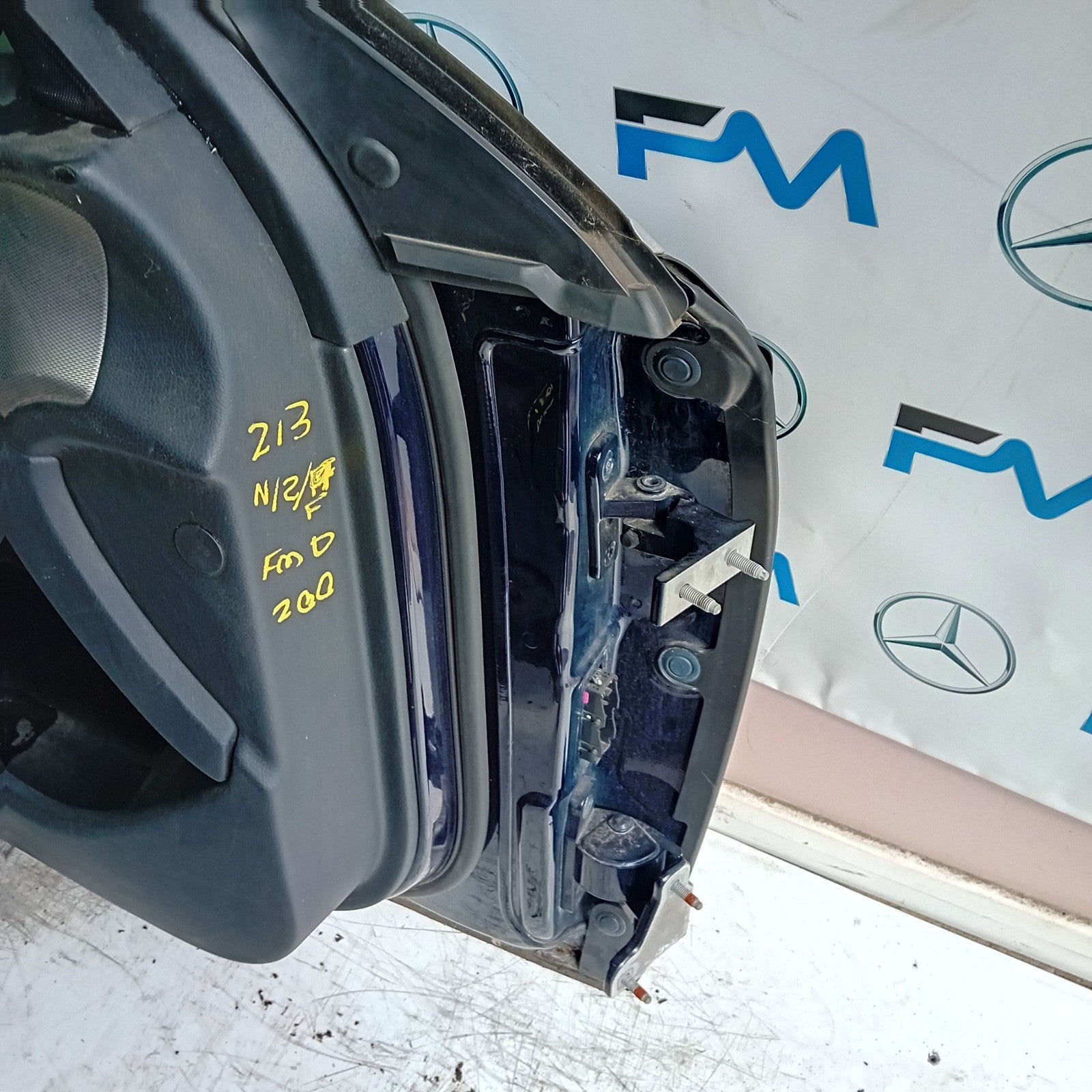 MERCEDES E-CLASS W213 SLN PASSENGER FRONT DOOR NSF BLUE 2016 ON COMPLETE FMD200