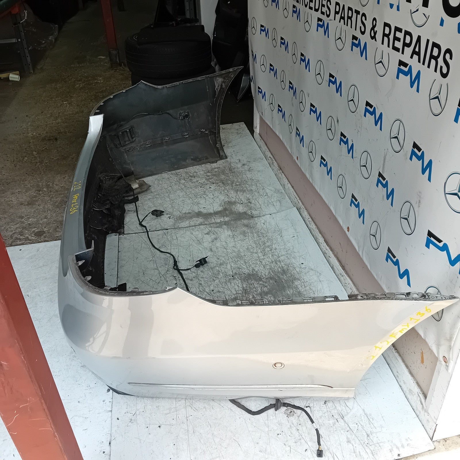 MERCEDES BENZ E-CLASS W212 SE SPORT REAR BUMPER SILVER 2014 ON FMX136