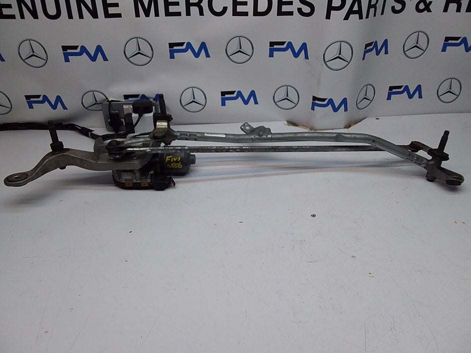 14-21 MERCEDES C CLASS WINDSCREEN WIPER MOTOR & LINKAGE FRONT A2058200940FM00206