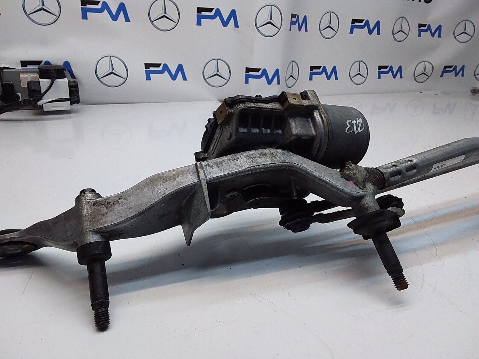 MERCEDES E-CLASS 2017 W213 A2138207402 FRONT WIPER MOTOR  FM00177
