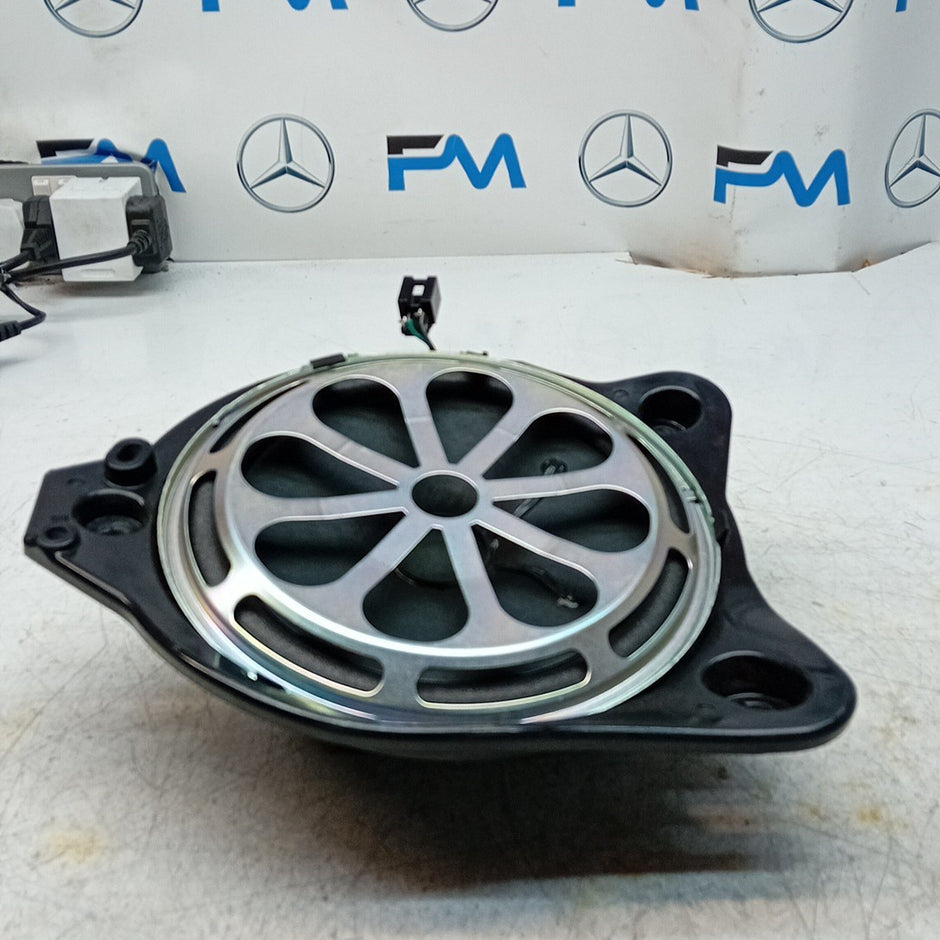 MERCEDES C CLASS W205 BURMESTER SUBWOOFER SPEAKER 2018 AMG A2058201402 FM001569