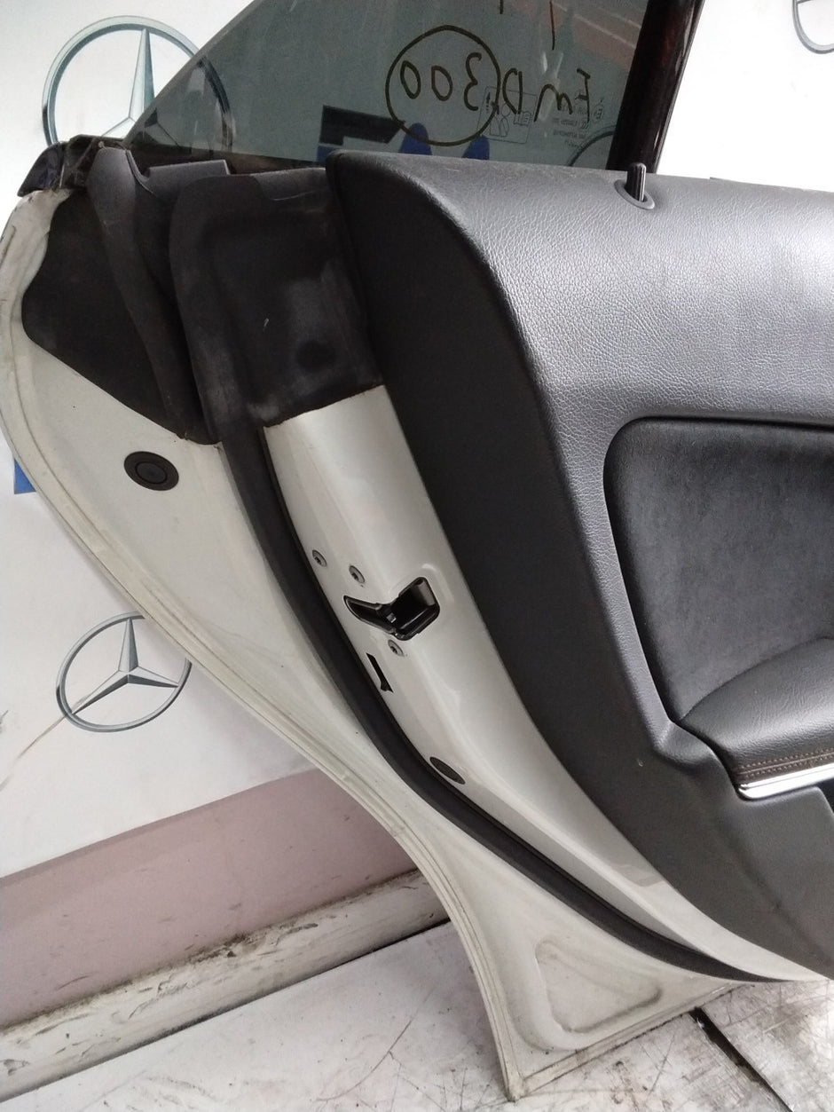 MERCEDES CLA W117 PASSENGER REAR DOOR NSR WHITE 2013-19 COMPLETE FMD300