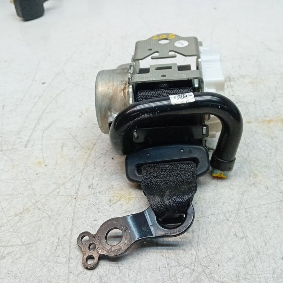 MERCEDES C-CLASS W205 SEAT BELT REAR RIGHT DRIVER SIDE OSR A2058600685 FMS474