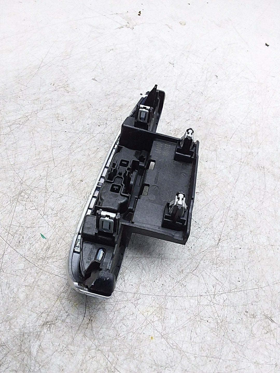 MERCEDES C-CLS W206 FRONT CONSOLE ARMREST TRIM A2066803201 FMR293