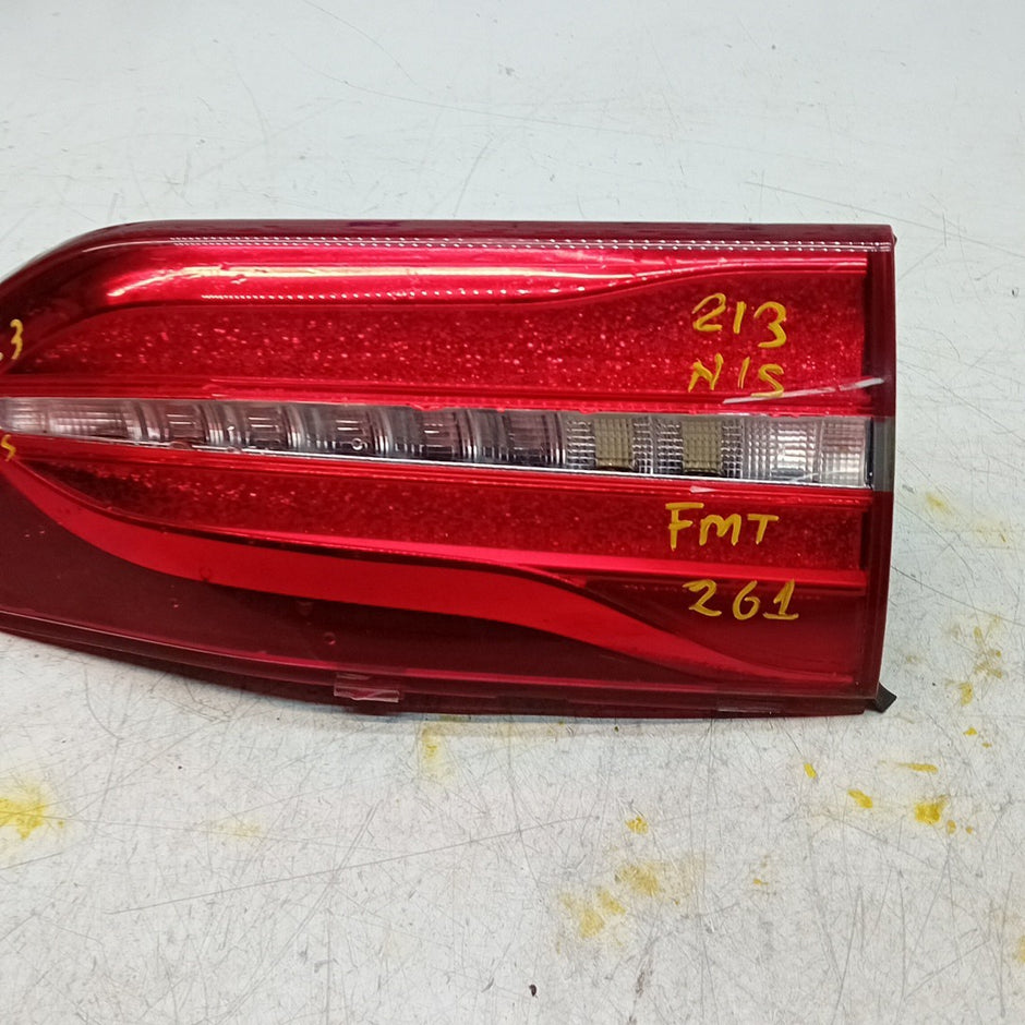 MERCEDES BENZ  E-CLASS W213 PASSENGER LEFT NS REAR INNER TAIL LIGHT FMT261