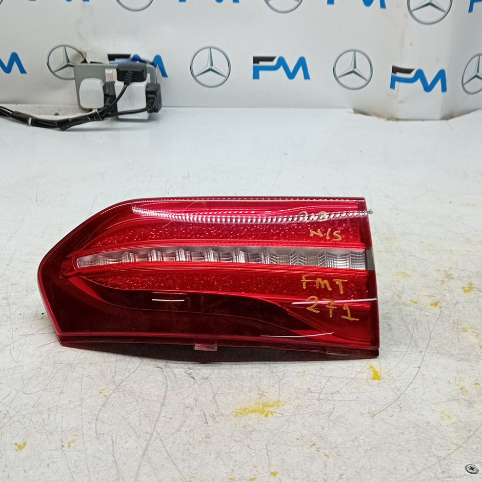 MERCEDES BENZ  E-CLASS W213 PASSENGER LEFT NS REAR TAIL LIGHT  2016 FMT271