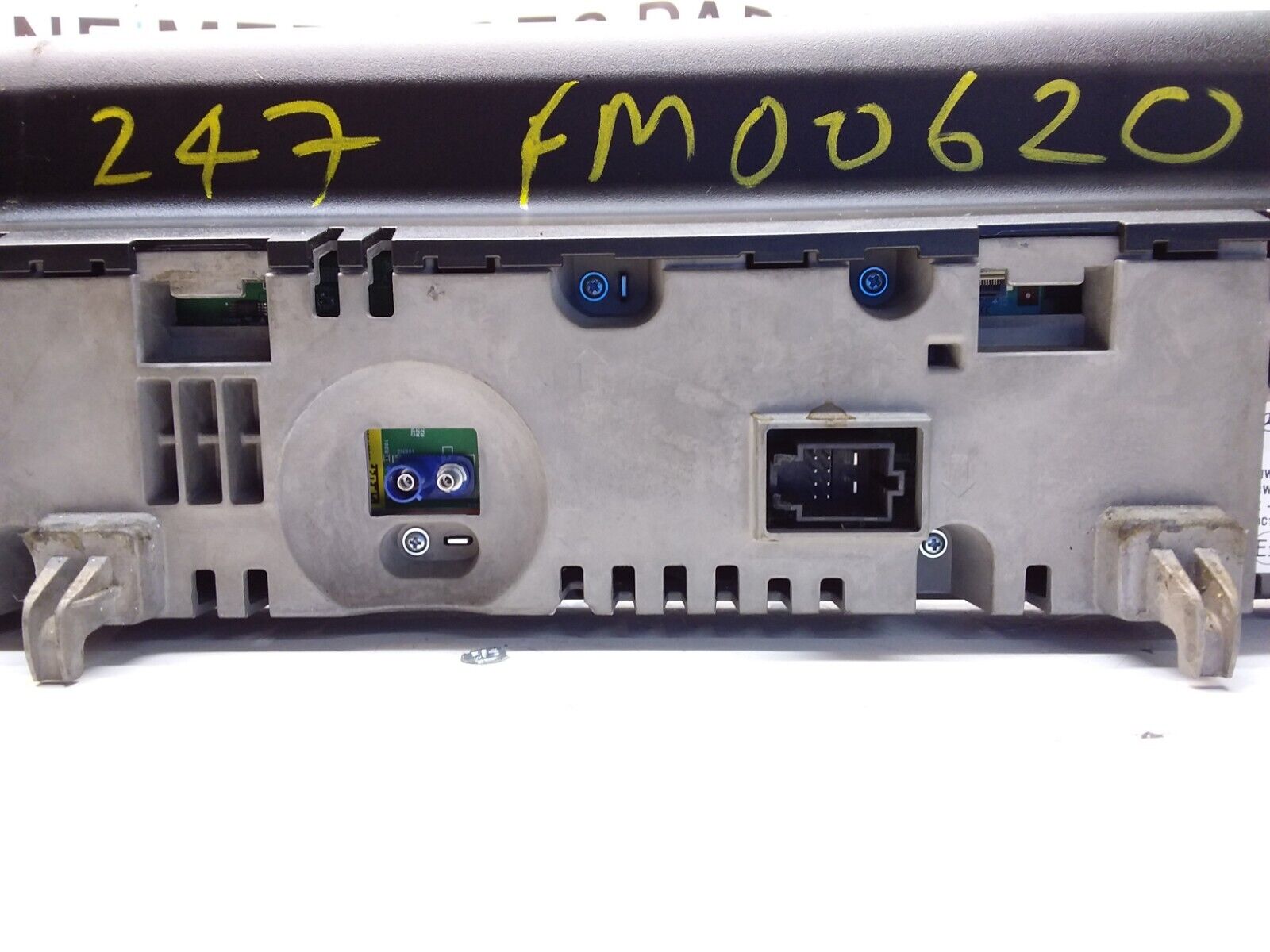 MERCEDES B-CLASS W247 DISPLAY SCREEN INSTRUMENT CLUSTER A2479007004 FM00620