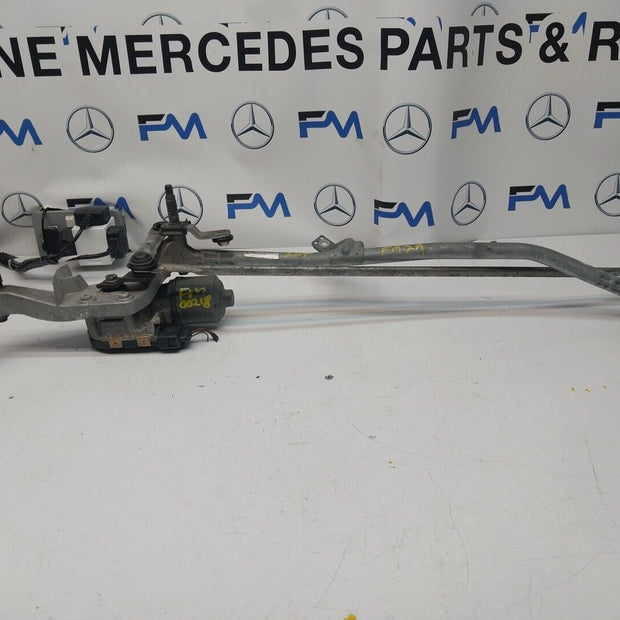 14-21 MERCEDES C CLASS WINDSCREEN WIPER MOTOR & LINKAGE FRONT A2058200940FM00218