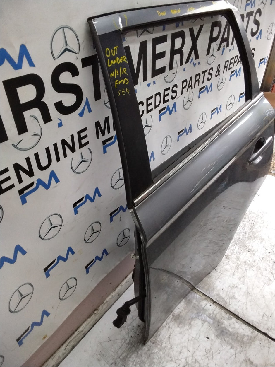 MITSUBISHI OUTLANDER PASSENGER REAR DOOR NSR GREY  FMD564